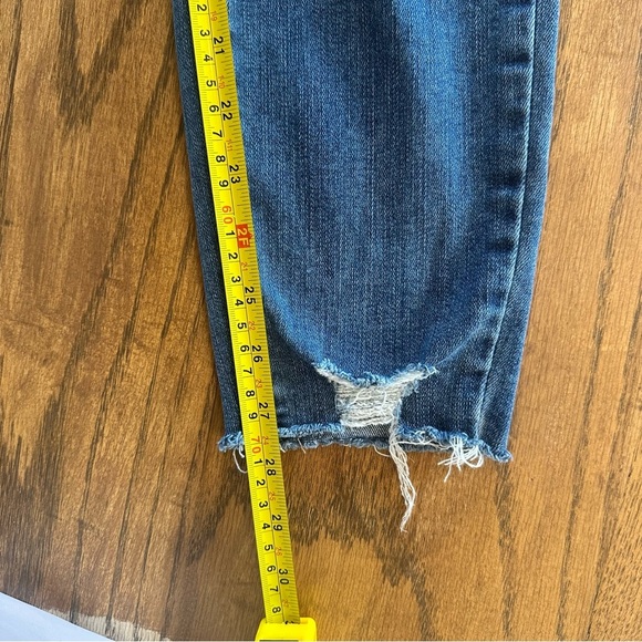 Women's Paige Denim Verdugo Ankle Medium Wash Raw Hem Size 28 Distressed Comfy - Picture 10 of 15